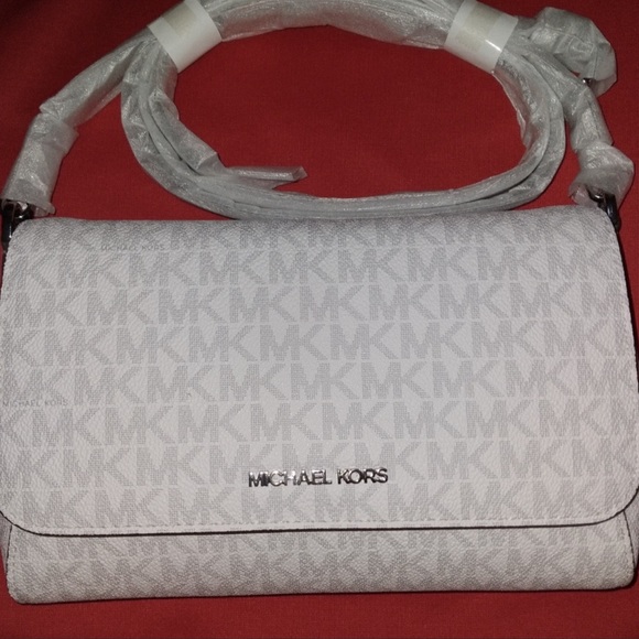 Michael Kors bag - Picture 3 of 7